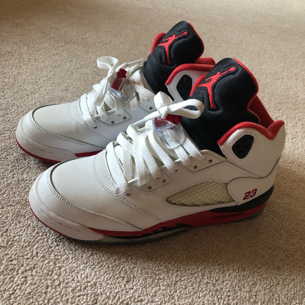 Jordan Fire Red 5 Black Tongue